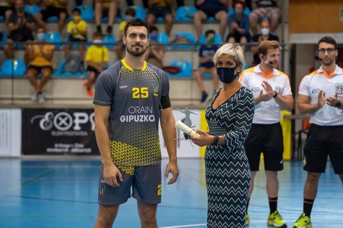 "Etxean beti erakutsi didate zerbait lortzeko lan handia egin behar dela"