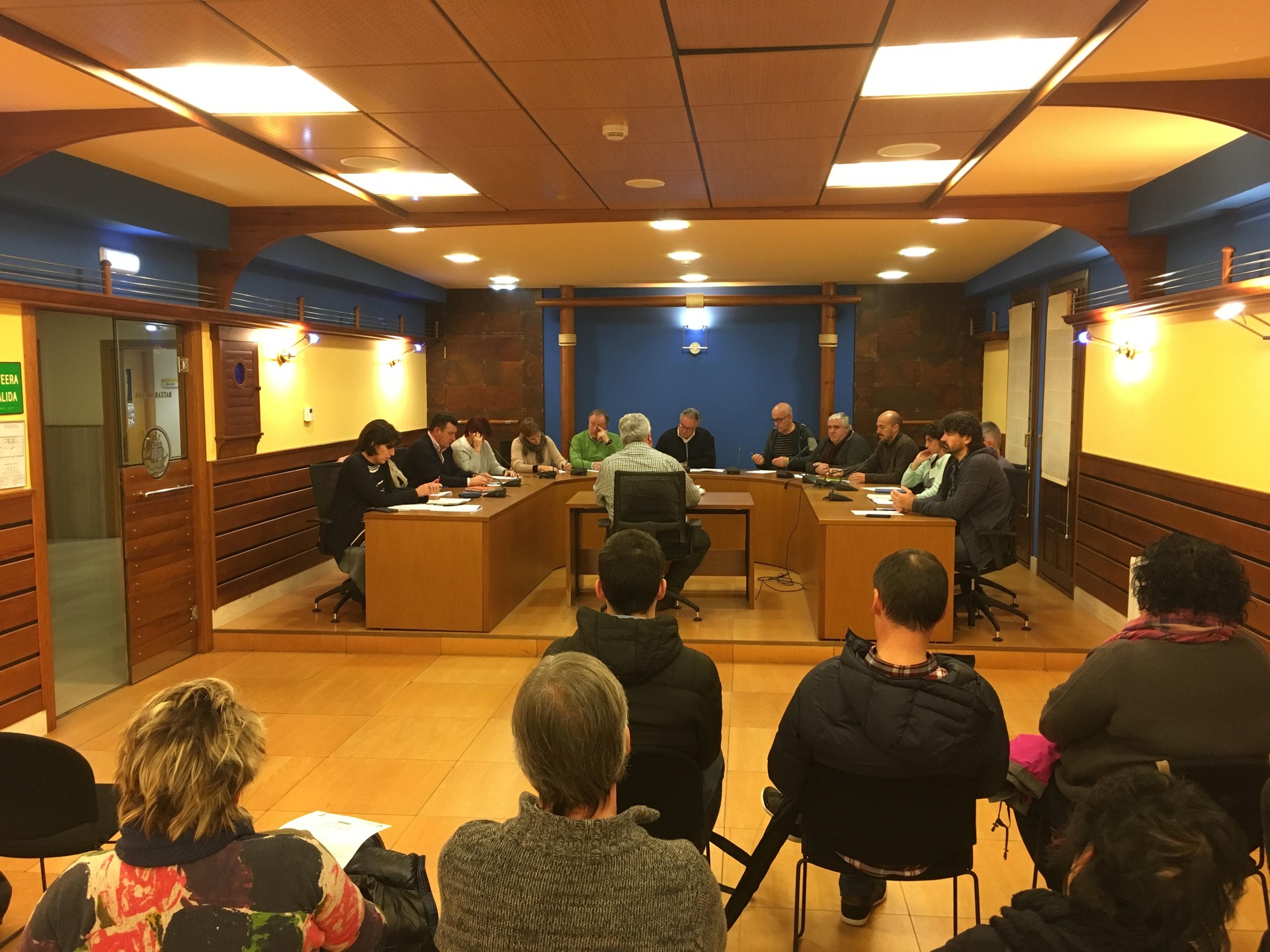 Udalbatzarrak ezohiko bilkura egingo du asteazkenean, otsailak 21