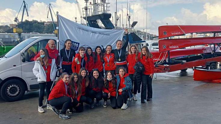 Ligaren ondoren, Gipuzkoako txapelketa irabazi dute gaur Zumaiako infantil neskek