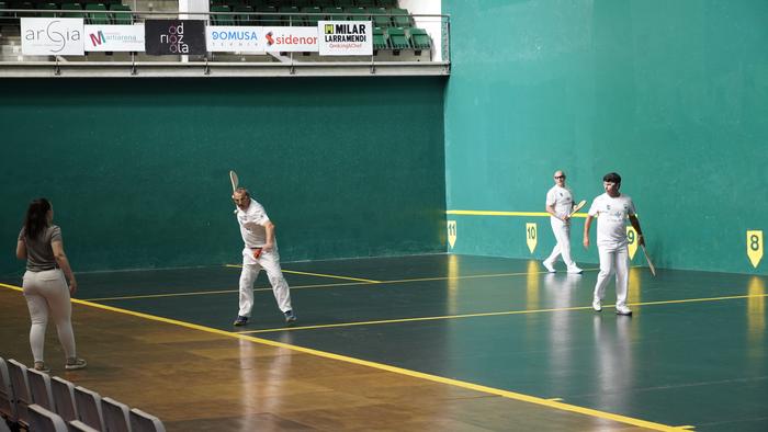 Gipuzkoako Herriarteko Pilota Txapelketatik kanpo geratu da Zarautz