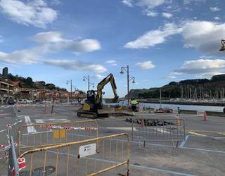 Asteburuan ere ez dira moilara sartuko Lurraldebuseko autobusak