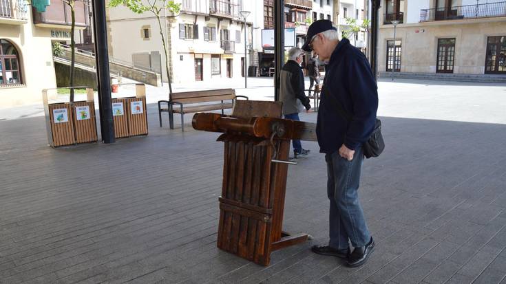 Matraka kalez kale ibiliko dute bihar goizean