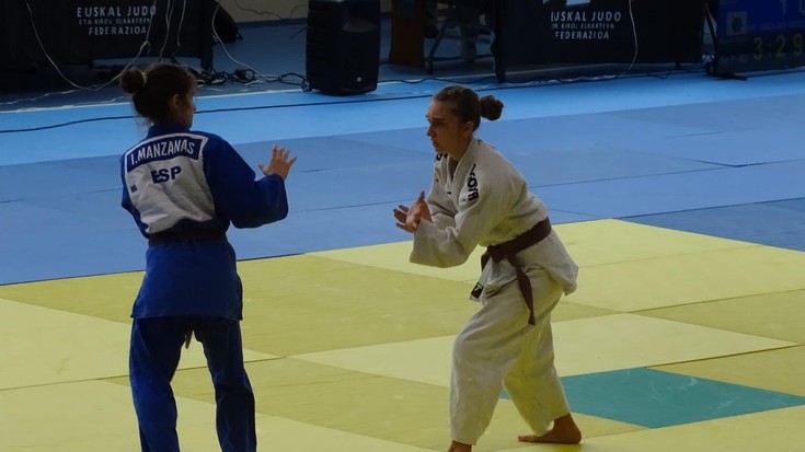 Itxaso eta Eva Manzanas hirugarren sailkatu dira Euskadiko Senior Judo Txapelketan