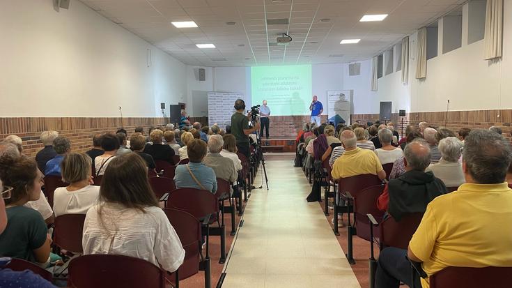 Eutanasiari buruzko hitzaldia "arrakastatsua" izan dela nabarmendu du ZarautzOnek