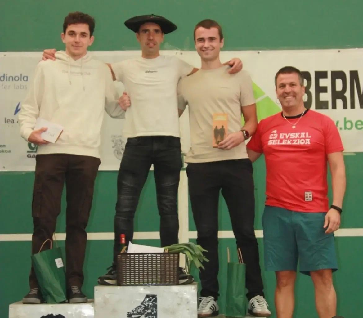 Jon Alberdi zestoarrak Markina-Xemeingo Txara Trail lasterketa irabazi du
