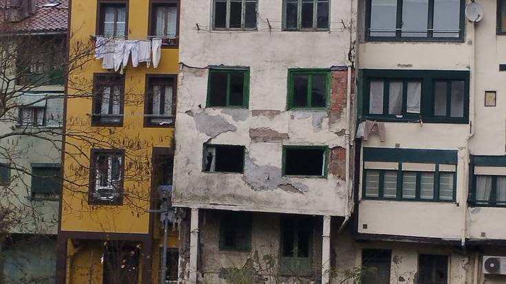 "Herri tristea eta abandonatua"