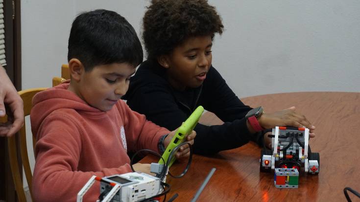 Robot eta bideojoko artean, logika eta matematika jorratzen