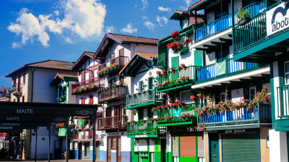 Jubilatuek Hondarribira egingo dute irteera hilaren 20an