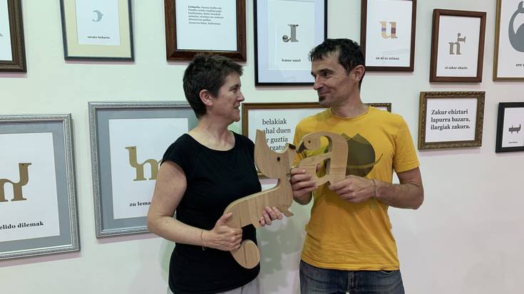 'Abere ba. Palindromo ilustratuen piztegia' erakusketa zabalduko dute bihar