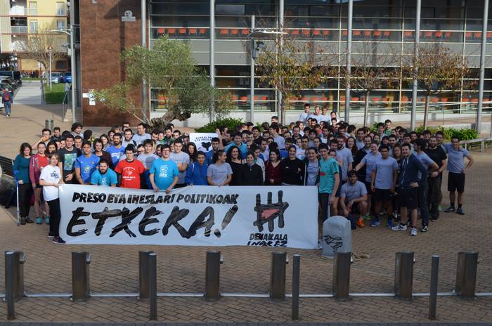 Denak etxera! III. Eskubaloi txapelketa