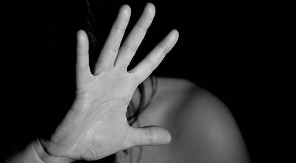 Bihar hasiko dira indarkeria matxistaren aurkako ekintzak Azkoitian