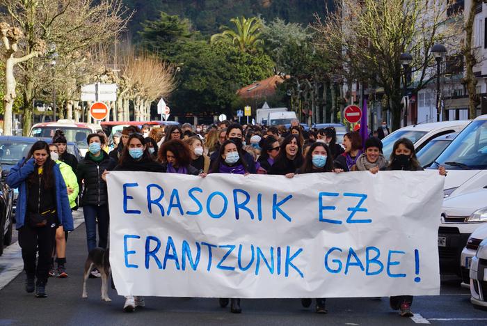 Jendetza elkartu da Orion lehengo asteko eraso matxista salatzeko