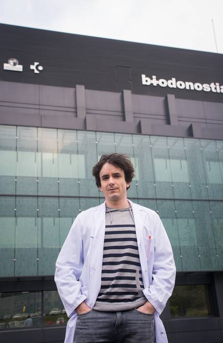 “Parkinsona ezezaguna da oraindik gizartearentzat”