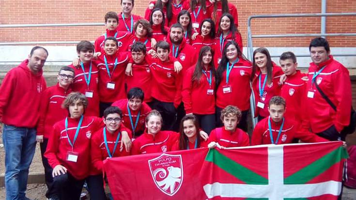 Pulpoko taldeek hiru final jokatu dituzte Aste Santuan jokatutako txapelketetan