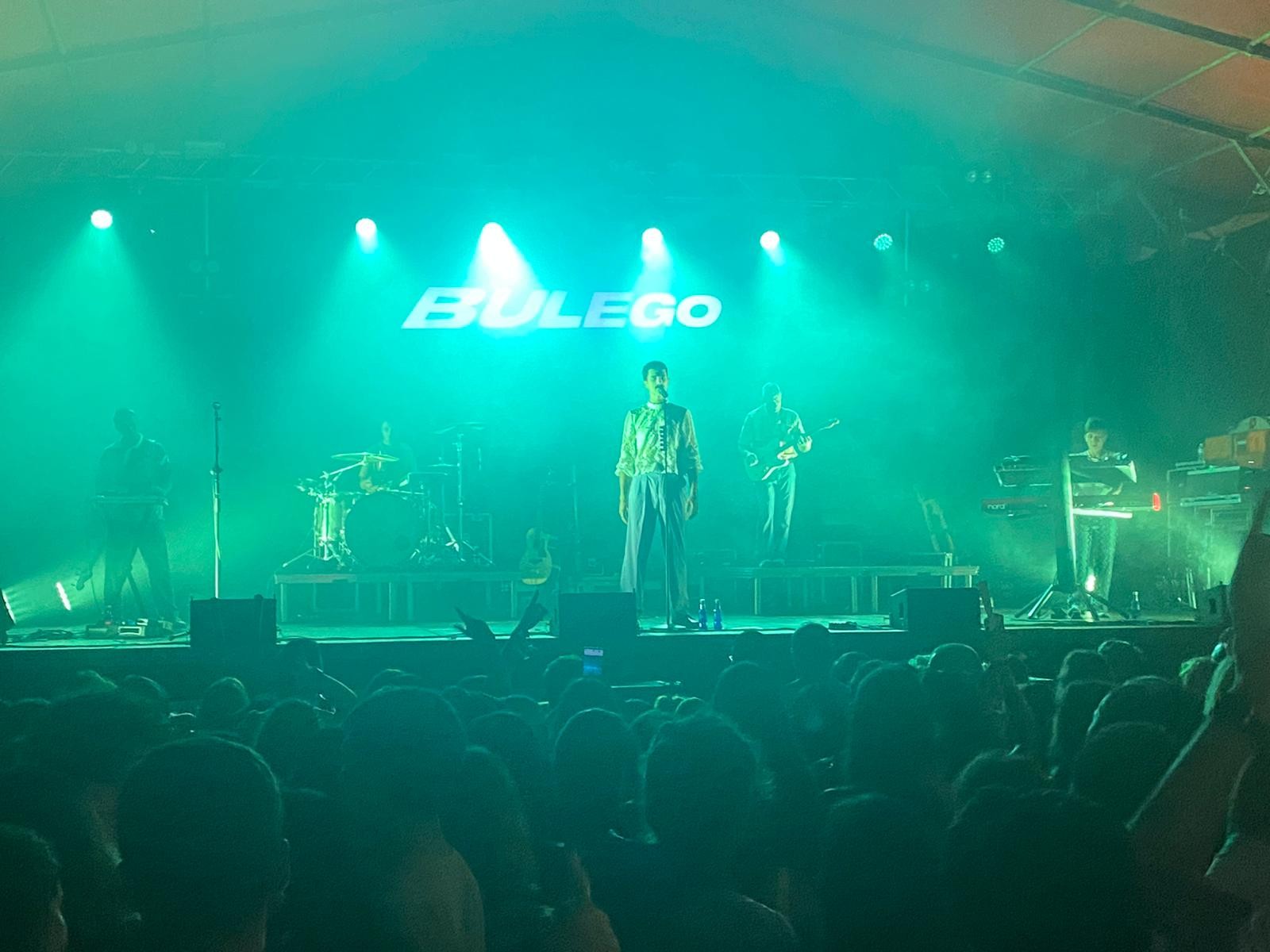 Bulego taldea, etxean errege