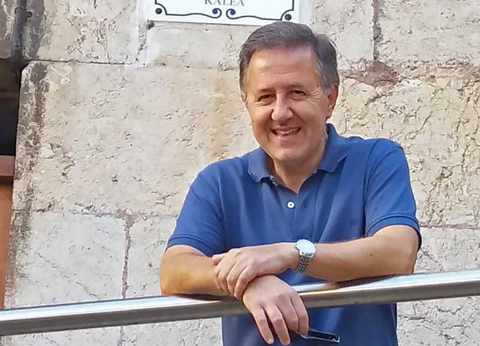 "Garrantzitsua da iraganaz jabetzea identitatea sendotzeko"