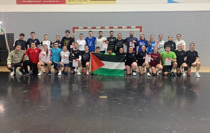 Amenabarreko eta Aialako jokalariak ere Palestinaren alde