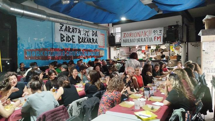 Hogei urteko ibilbidea gogotik ospatu du Arraiok