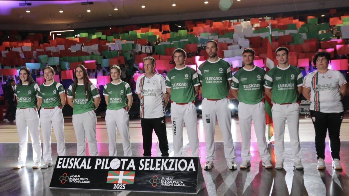 Euskal Pilota Selekzioak bere lehen txapelketa ofizialean debutatu izana ospatu du EAJk: "Egun historikoa da"