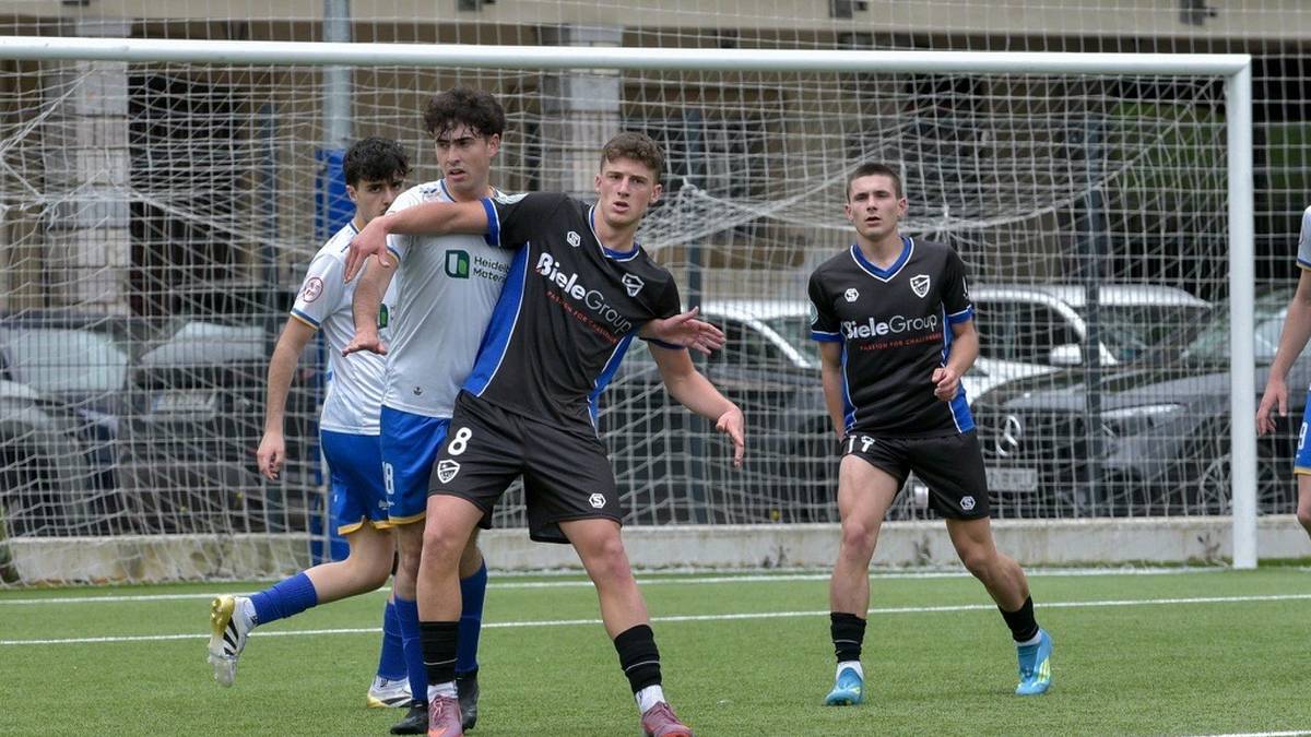 Etxetik kanpo puntu eskasa gizonek, eta garaipen ona emakumeek