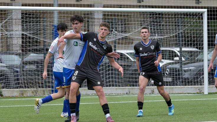 Etxetik kanpo puntu eskasa gizonek, eta garaipen ona emakumeek