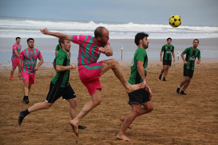 Final-laurdenetako jardunaldia jokatuko dute plaieroetan