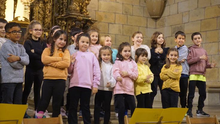 Gabonetako kontzertu ederra eskaini dute Danbolin musika eskolako ikasleek