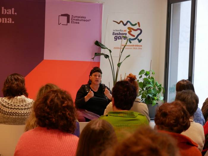 Onintza Enbeitaren 'Bizitza baten txatalak' liburuaren ingurukoak aditzera batu da hainbat lagun