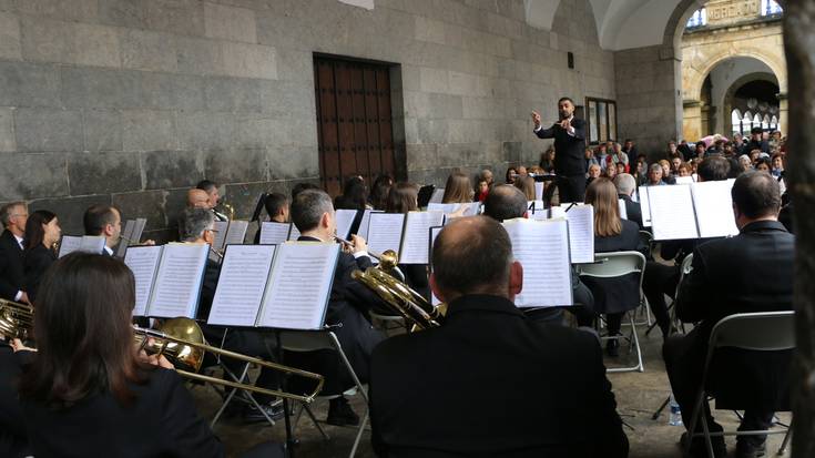 Kontzertu dotorea eskainiz ospatu du Azkoitiko Musika Bandak bere eguna