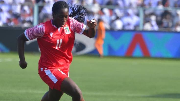 Shalma Midjek: "Beti izan dut gogoa hemendik kanpo jokatu ahal izateko"