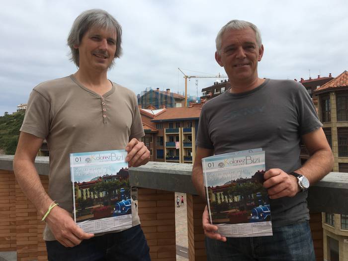 'Kolorez bizi Zumaian', Udalaren aldizkari berria