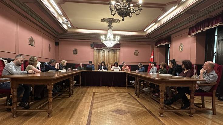 Balizko laugarren zezenketak eztabaida sortu du udalbatzarrean