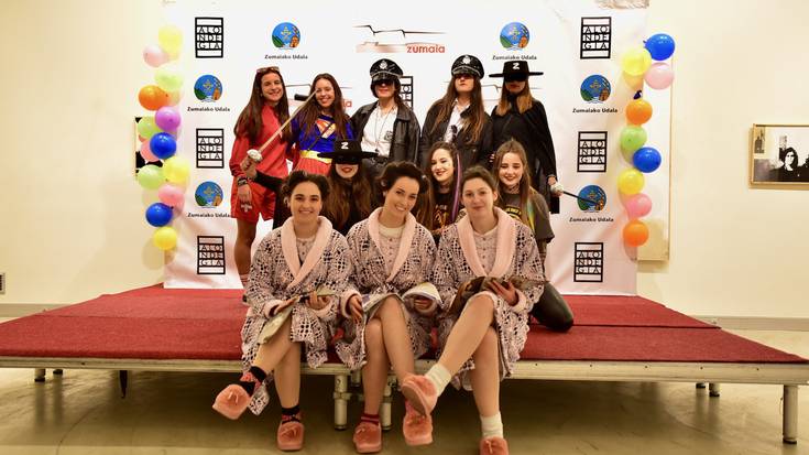 Abian da Inauterietako mozorro lehiaketako Herritarren sariak erabakitzeko bozketa