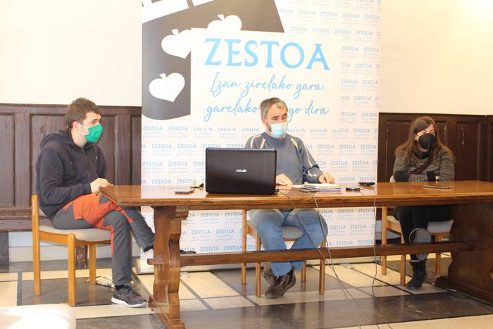 Udako egitaraua prestatzen hasteko, bilera irekia antolatu du Zestoako Udalak
