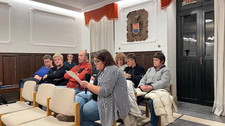 Zestoako Udalak auzipetutako sei herritarren aldeko adierazpena onartu du, baina EAJren babesik gabe