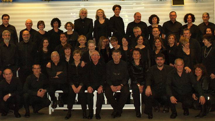 Gabonetako bi kontzertu eskainiko ditu Zarautz Abesbatzak