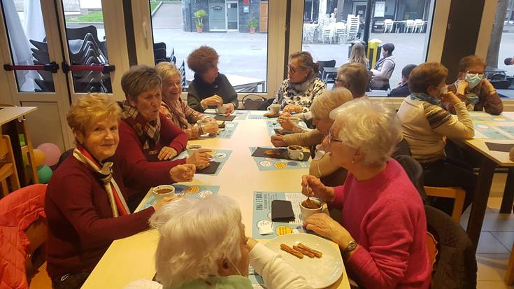 Beheko plaza elkarteak txokolatea txurroekin banatuko die bazkideei ostiralean