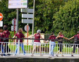 Jendetza bildu da Olagarro Eguneko lehen orduetan