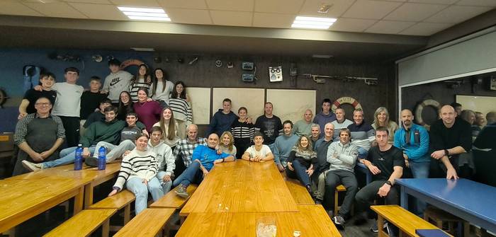 Urteko batzar orokorra egin, eta piraguisten lana aitortu du Itxas Gainek