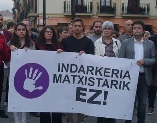 Emakume batek eraso matxista jasan izana salatu duela eta, elkarretaratzea deitu du udalak