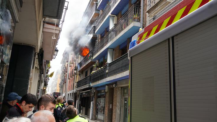 Itzali dute Erdikaleko etxe batean izandako sutea