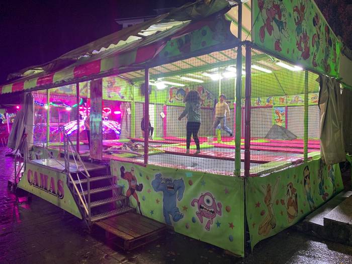 Eguraldiak zapuztu du barraken irekiera