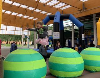 Arratsaldean ere zabalik izango da santelmoetako haur parkea