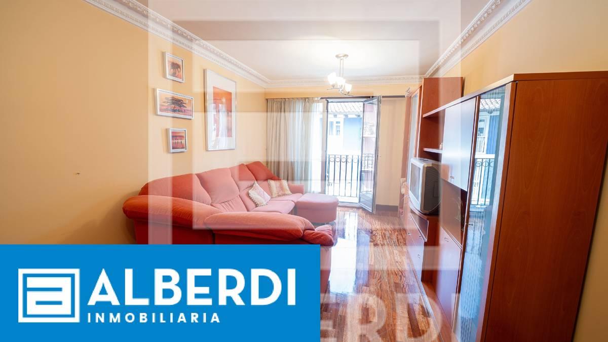 Alberdi Inmobiliaria: etxebizitza handia salgai Kale Nagusian