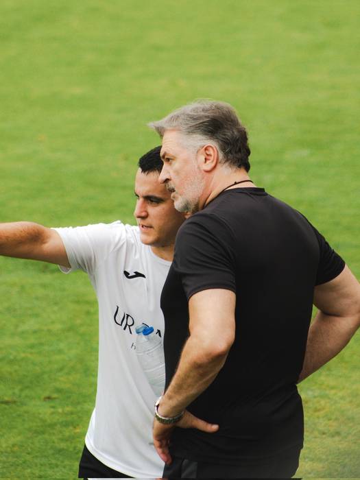 Joseba Rotetak ez du jarraituko gizonezkoen futboleko entrenatzaile karguan