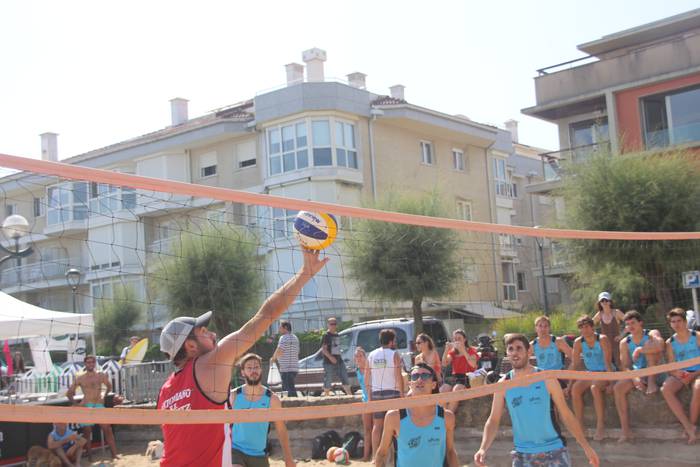 Argiñano jatetxeak irabazi du Zarauzko Zurekin Hondartzako Bolei Txapelketa