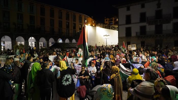 Isilune Zirkuluak Mendebaldeko Sahararen aldarriak eramango ditu bihar plazara