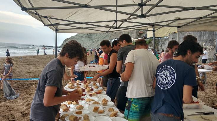 Surflariek hartuko dute Itzurun hondartza uztailaren 23an