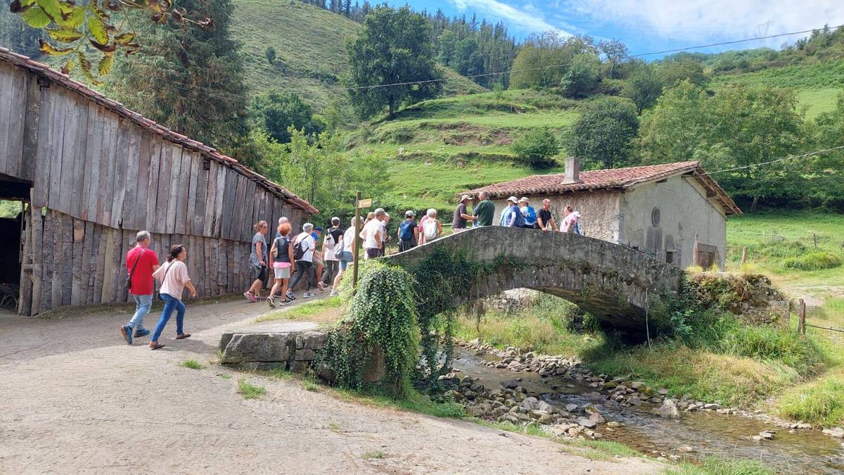 Altzolarats harana ezagutzeko bi bisita gidatu antolatu ditu Urola Turismoak