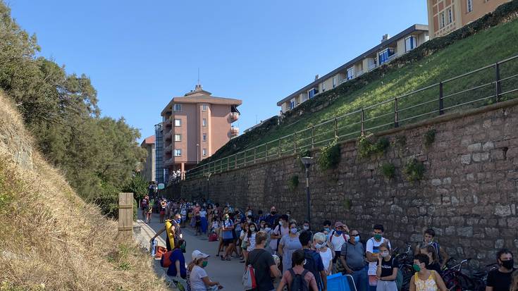 Ilara luzeak Itzurun hondartzara bidean